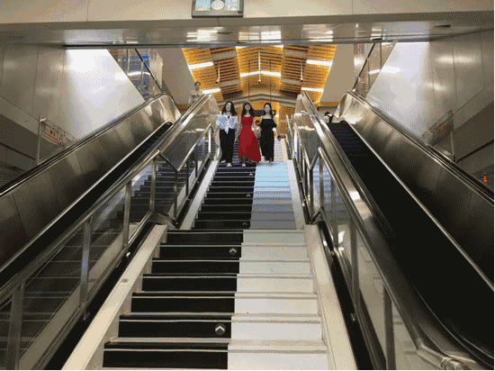 zoomservo兽-科技幻想未来生物 示例图 - 说明文字