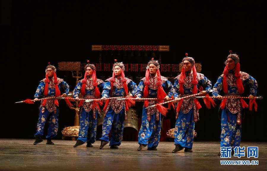 8x8x多重含义数学科技文化中应用 示例图 - 说明文字