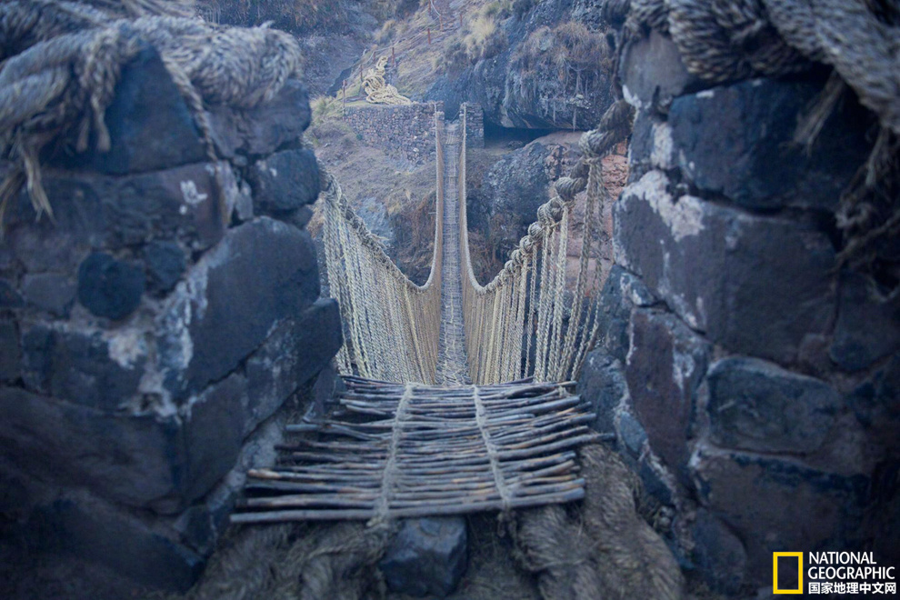 惊人色骚妇公共场合大胆视频曝光 示例图 - 说明文字