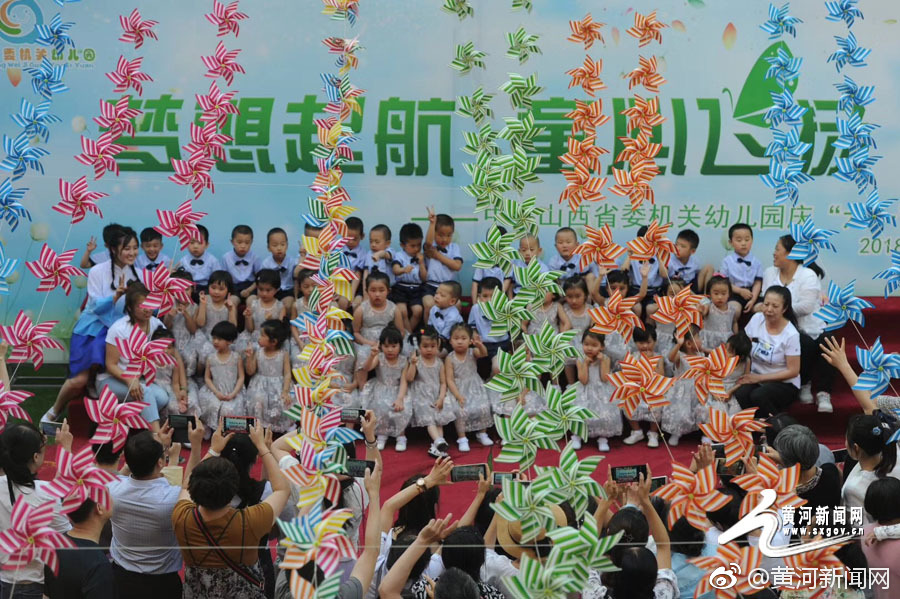 保罗芭芭拉1980年合作-斯顿手颠覆传统流行文化 示例图 - 说明文字