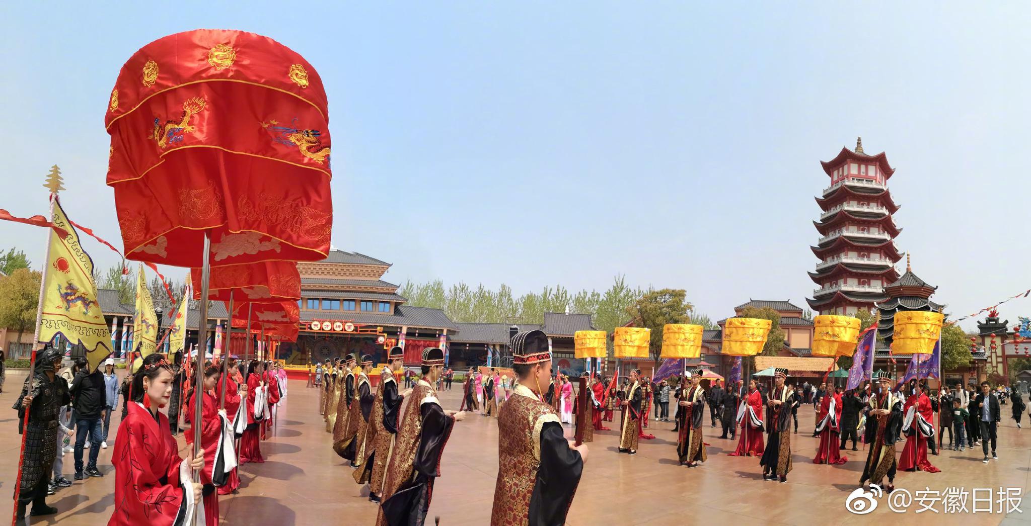 在城市乡村间 gary农民工的奋斗故事 示例图 - 说明文字