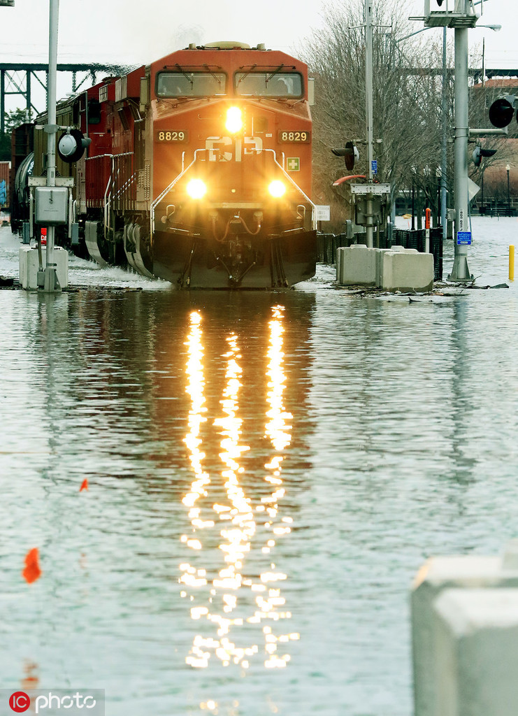 s货大声点c，懒烂你的b，电影高清在线观看 示例图 - 说明文字