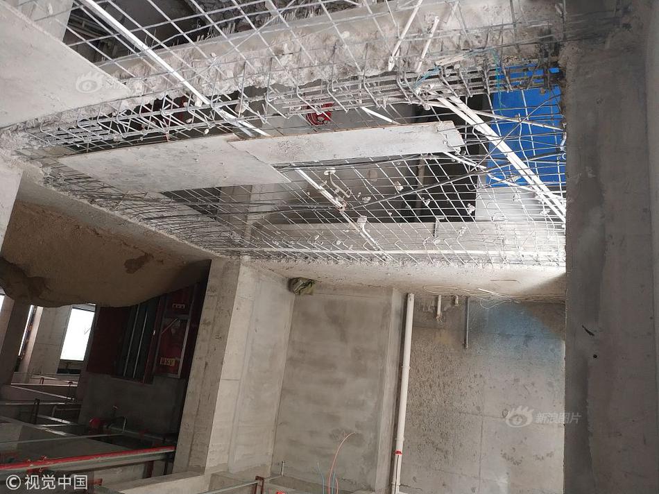 惊人色骚妇公共场合大胆视频曝光 示例图 - 说明文字