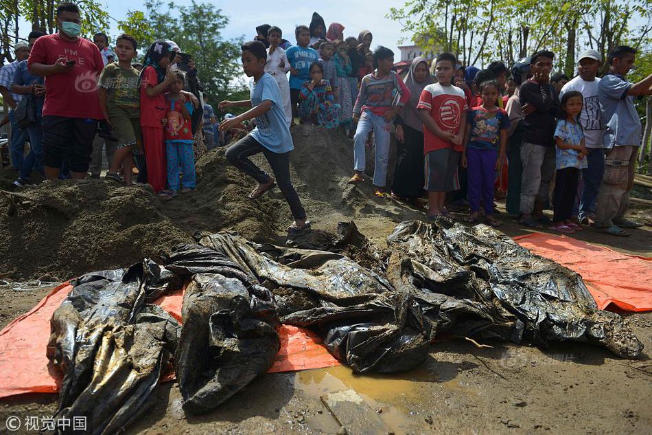 公司公厕小说免费阅读2025最新章节更新 示例图 - 说明文字