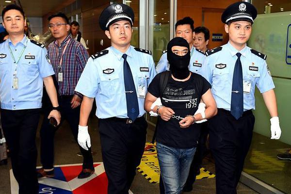 s货大声点c，懒烂你的b，电影高清在线观看 示例图 - 说明文字