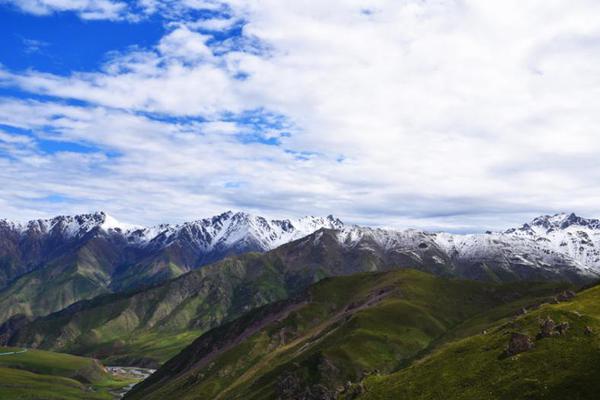 区av电影国产伦精品一二三区日韩av 示例图 - 说明文字