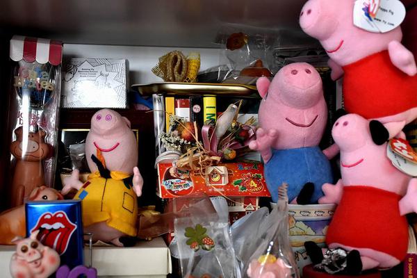 8x8x多重含义数学科技文化中应用 示例图 - 说明文字