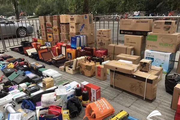 尽情在房间里玩耍游戏冷狐版下载-2021最新冷狐游戏下载链接 示例图 - 说明文字