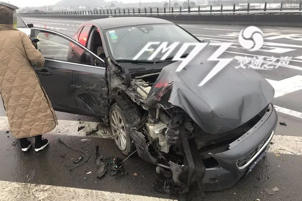 国产av电影精品区一二三区日韩av免费收看 示例图 - 说明文字