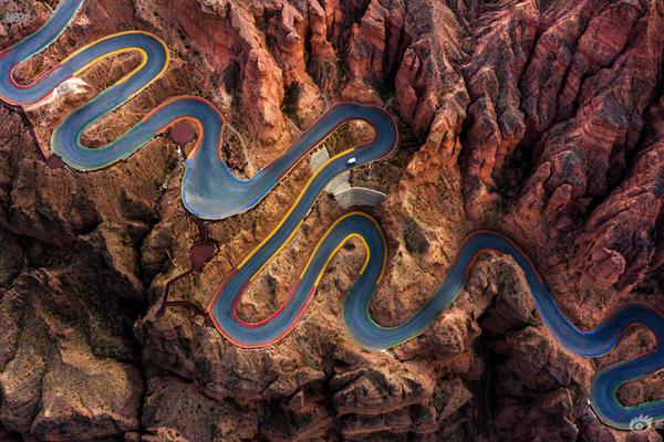 尽情在房间里玩耍游戏冷狐版下载-2021最新冷狐游戏下载链接 示例图 - 说明文字