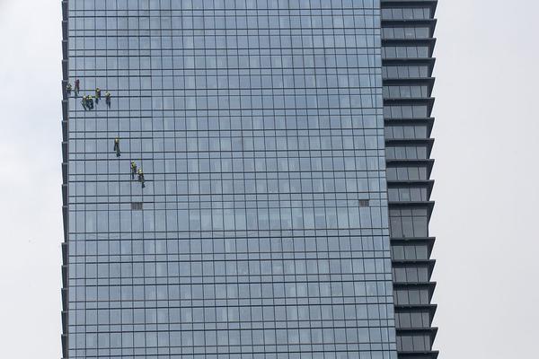 在我眉心中藏着一个独特的世界 示例图 - 说明文字