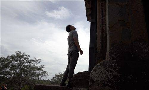 在我眉心中藏着一个独特的世界 示例图 - 说明文字