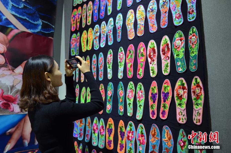 2024达盖亚旗帜回家的路_达盖亚旗帜暂停剧组 示例图 - 说明文字